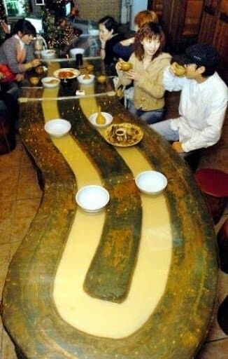 [유머] 대한민국 낭만 시절에 존재했다는 막걸리 무한리필집 -  와이드섬