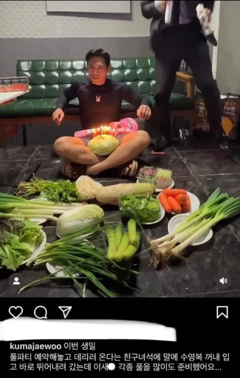 [유머] 개그맨 김재우 생일날 풀파티 모습 -  와이드섬