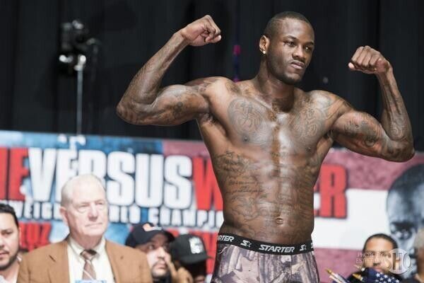 [유머] 현세대 최강의 핵펀치로 알려진 복서 -  와이드섬