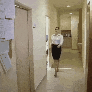 [유머] 사내연애 여비서 한번 하자고 시그널보내다 대참사 -  와이드섬