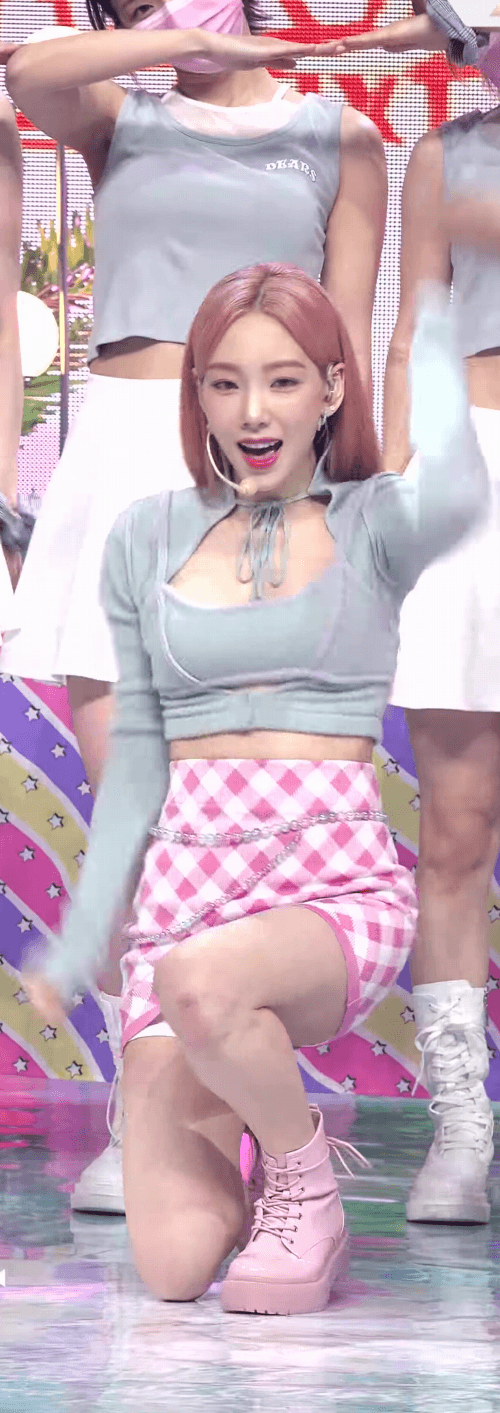 [유머] 탱구 아직 폼 안죽었다 -  와이드섬