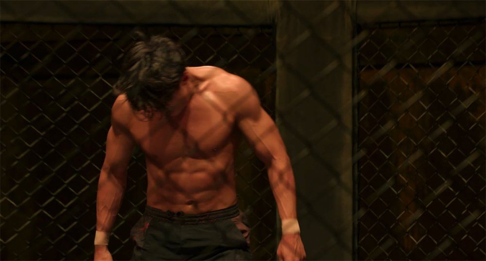 [유머] 피지컬 100 출연한 남자배우 피지컬 -  와이드섬