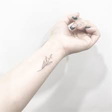 [유머] 17살 문신으로 어때!? -  와이드섬