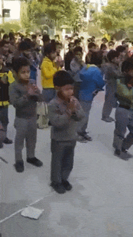 [유머] 기도 시간이 달다는 아이. -  와이드섬