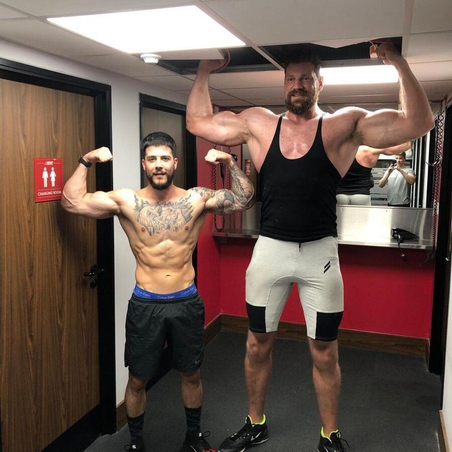 [유머] 세계에서 가장 큰 보디빌더 -  와이드섬