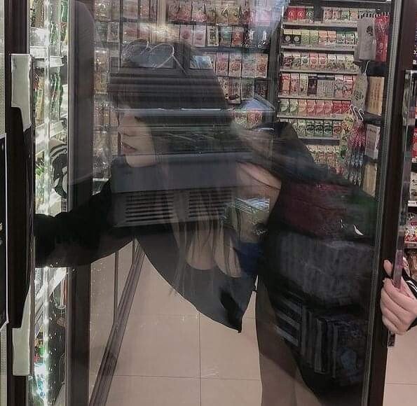 [유머] ㅇㅎ) 편의점 알바 극포상하는 처자 -  와이드섬