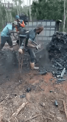 [유머] [기타]
		          화재현장 잔해 치우는 외발의 노가다꾼. -  와이드섬