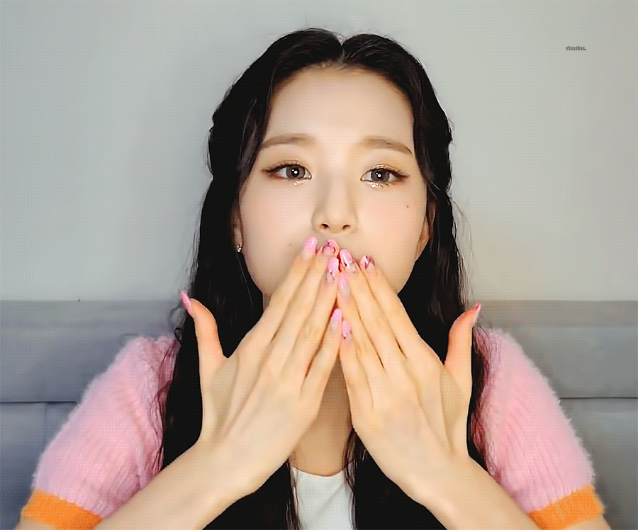 [연예] [움짤]         장원영 -  와이드섬